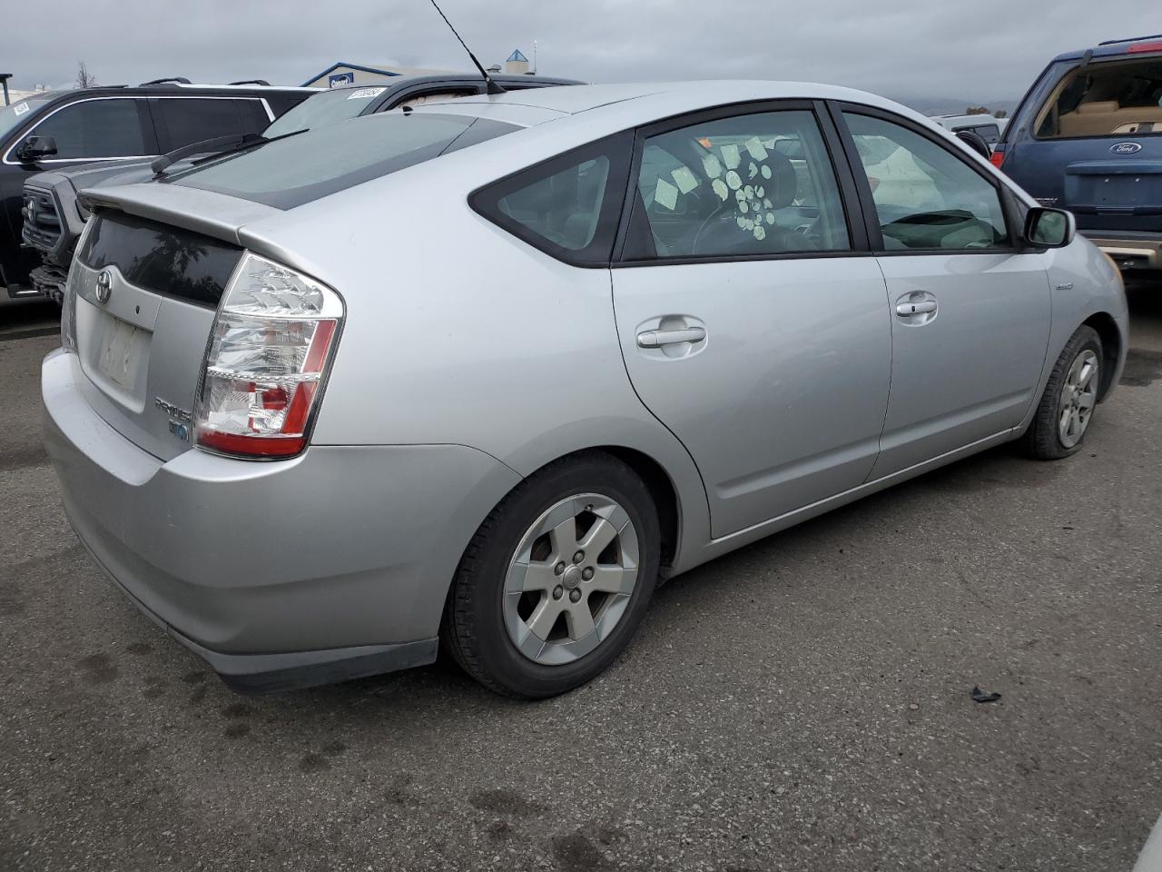 Image 3 of 2006 TOYOTA PRIUS  2006 with VIN JTDKB20U567059580