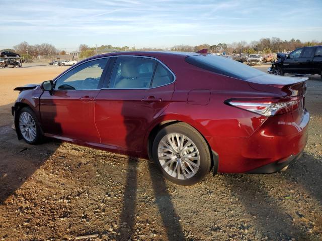 Image 2 of 2020 TOYOTA CAMRY XLE 2020 with VIN 4T1F31AK3LU017892