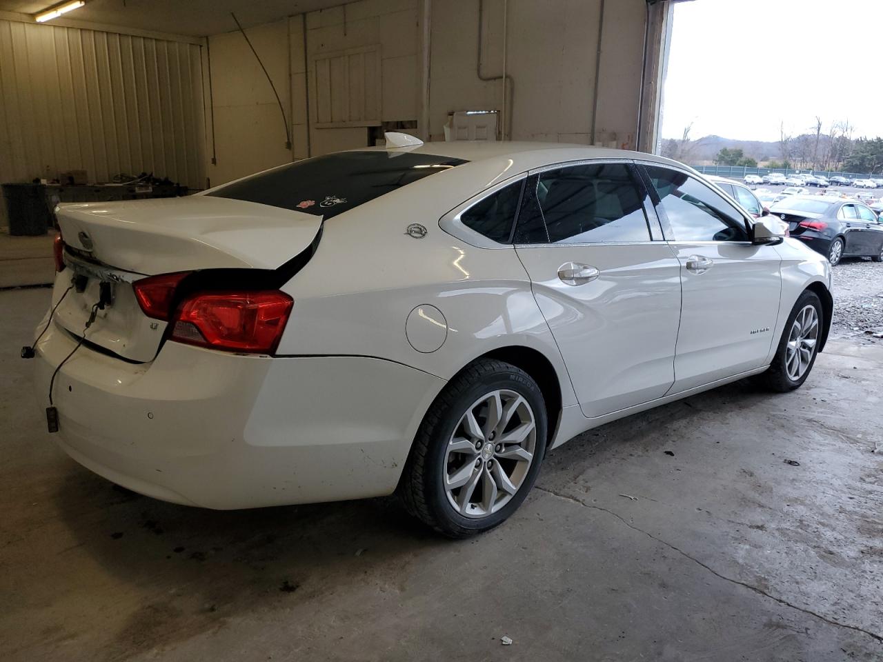 Изображение 3 2016 CHEVROLET IMPALA LT 2016 с VIN 2G1105SA4G9136101