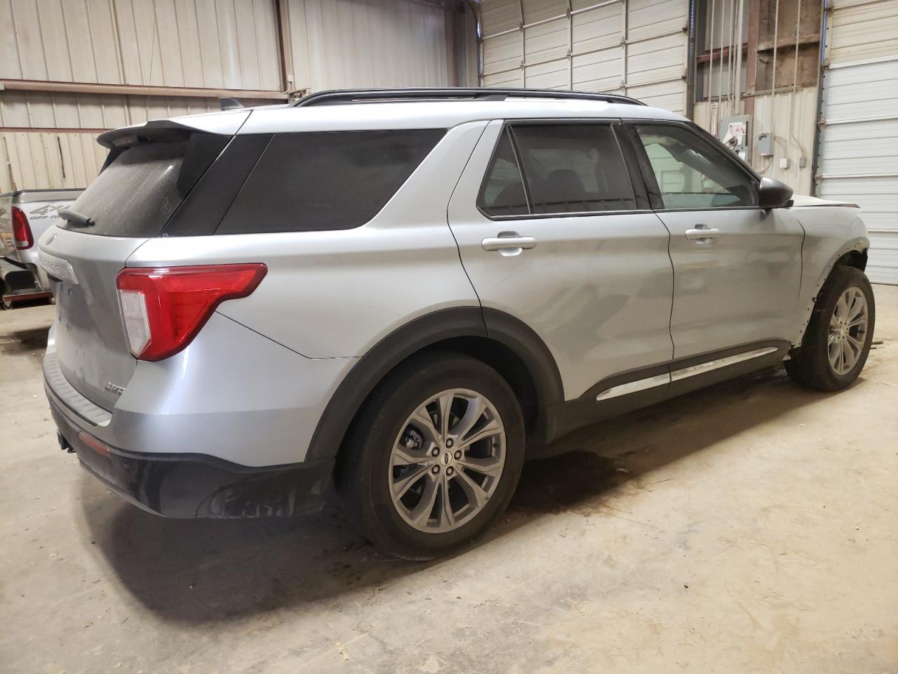 Obraz 3 z 2023 FORD EXPLORER XLT 2023 z VIN 1FMSK8DHXPGA16267