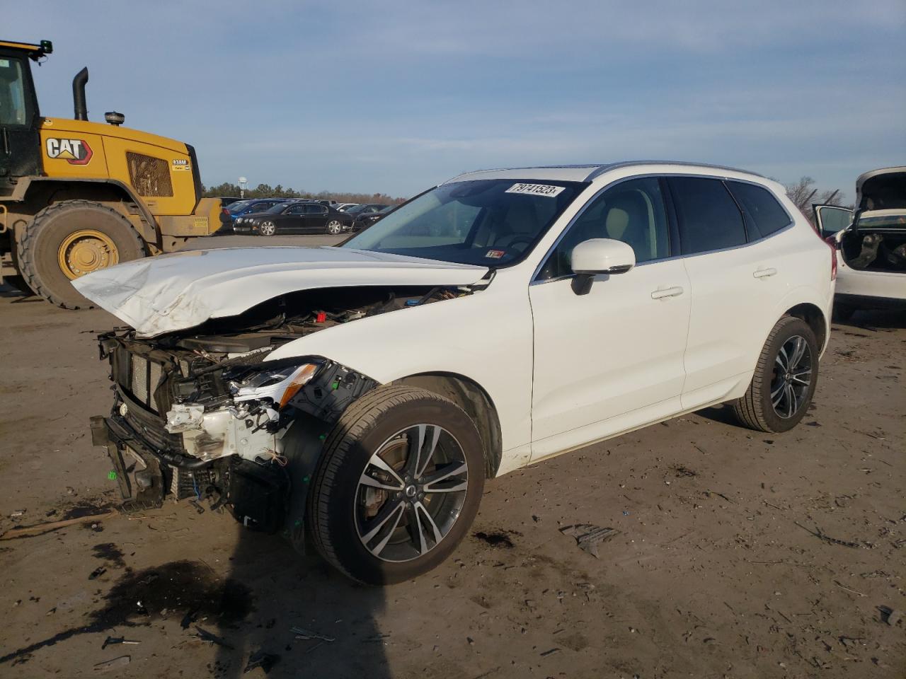 Image 1 of 2020 VOLVO XC60 T5 MOMENTUM 2020 with VIN YV4102RK4L1464764