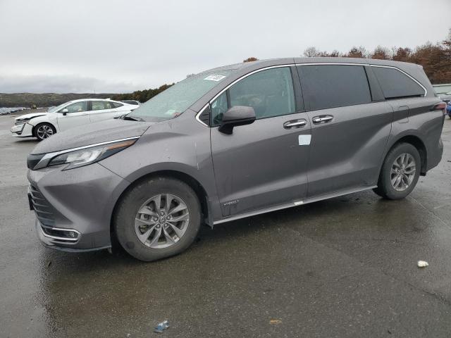 Изображение 1 2021 TOYOTA SIENNA XLE 2021 с VIN 5TDYRKEC0MS043652