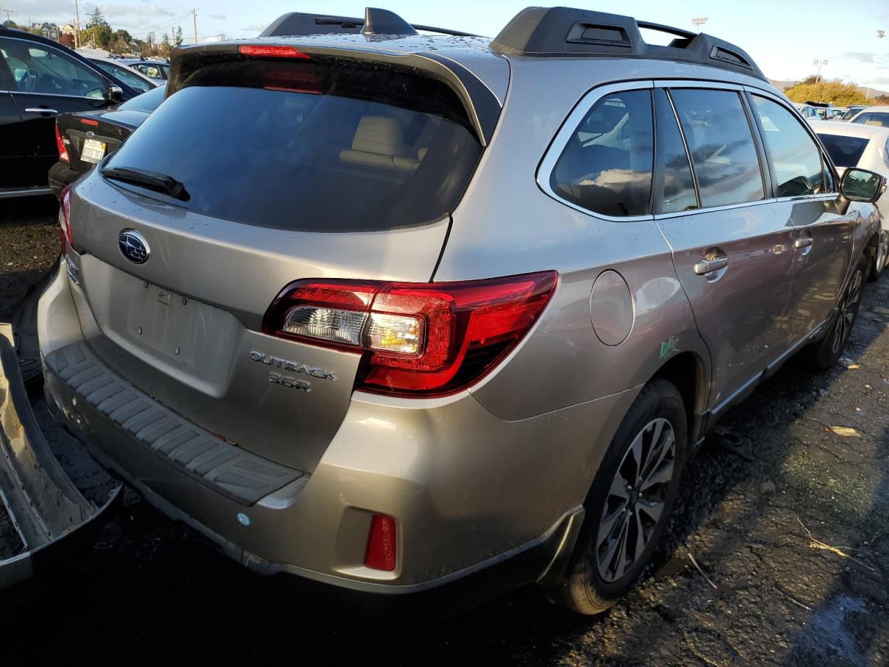 Image 3 of 2016 SUBARU OUTBACK 3.6R LIMITED 2016 with VIN 4S4BSENC6G3277694