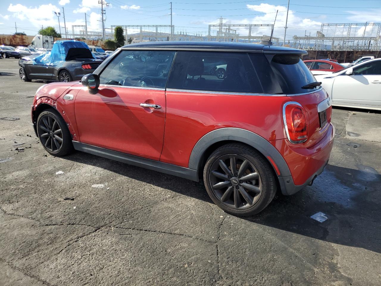 Изображение 2 2015 MINI COOPER  2015 с VIN WMWXM5C57F3A56824