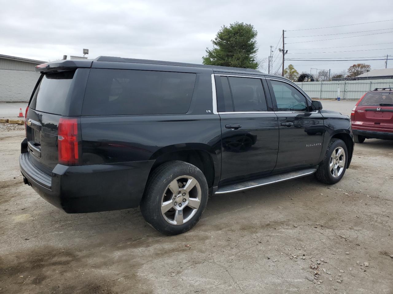 Изображение 3 2016 CHEVROLET SUBURBAN K1500 LS 2016 с VIN 1GNSKGKC3GR356393