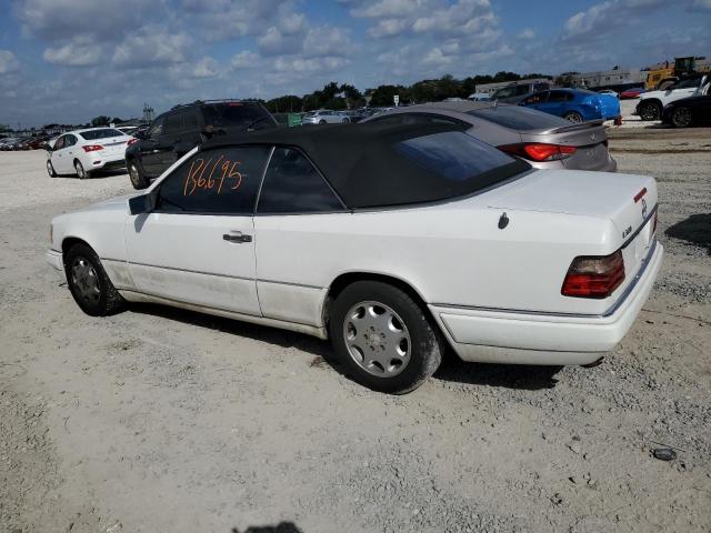 Obraz 2 z 1994 MERCEDES-BENZ E 320 1994 z VIN WDBEA66E7RC029479