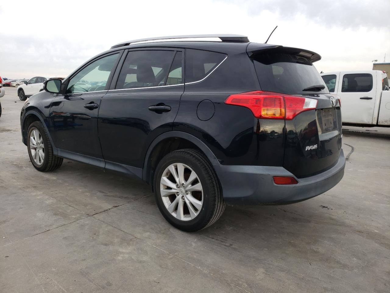 Изображение 2 2014 TOYOTA RAV4 LIMITED 2014 с VIN 2T3YFREV2EW094427
