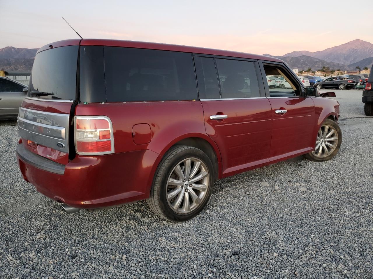 Image 3 of Ford Flex Limited 2013 with VIN 2FMHK6DT2DBD13040