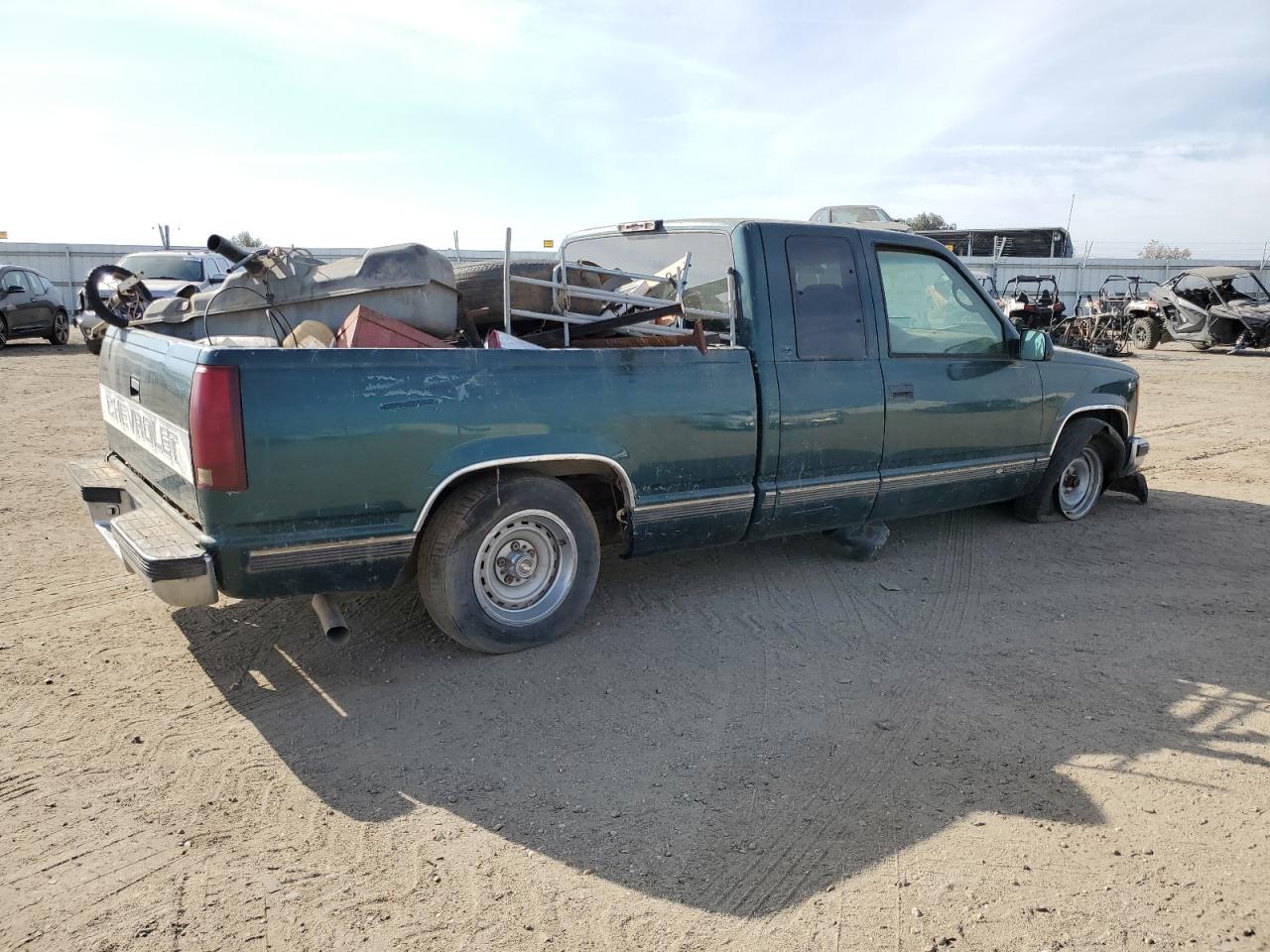 Obraz 3 z 1996 CHEVROLET GMT-400 C1500 1996 z VIN 2GCEC19R6T1179447