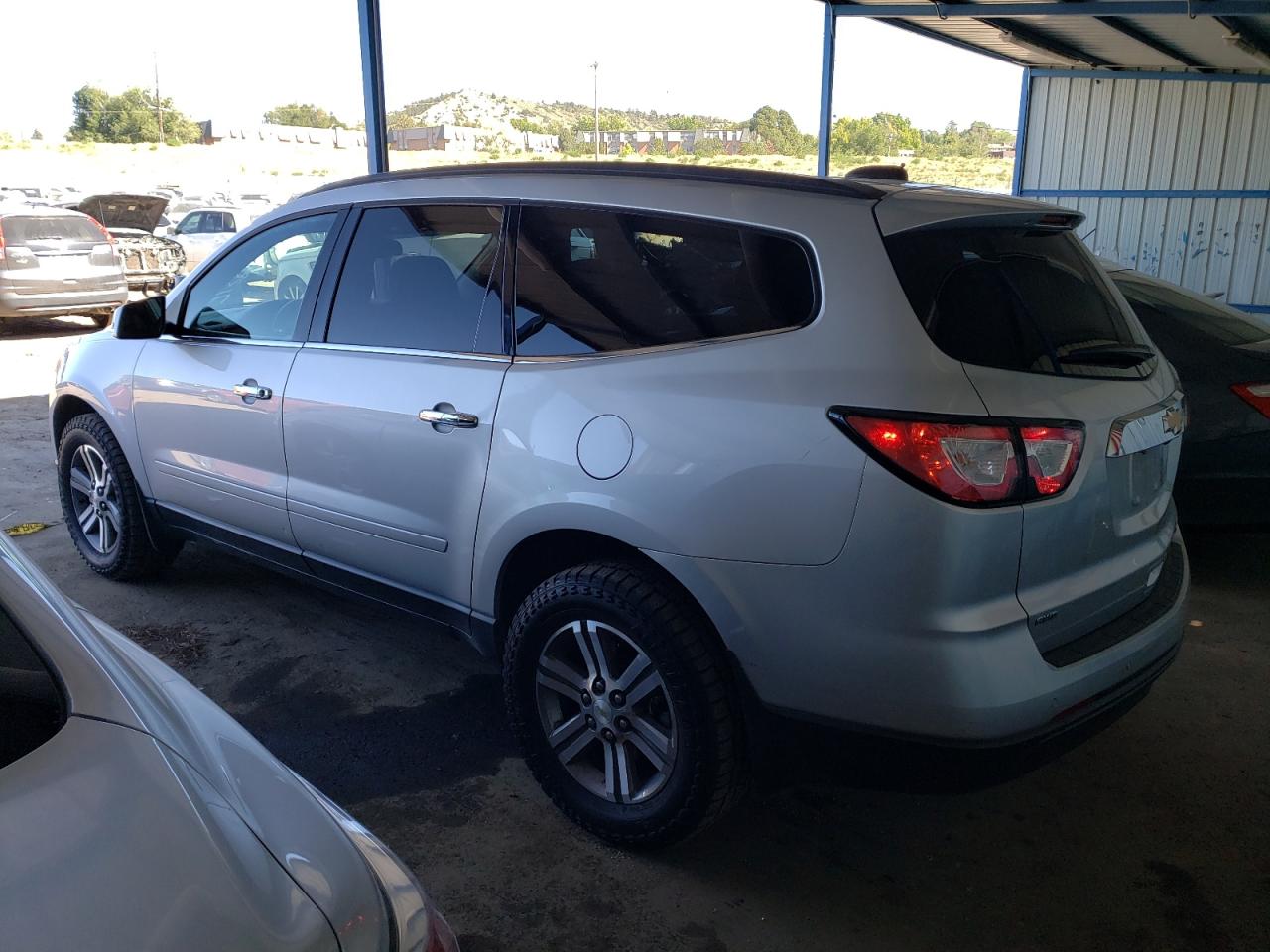 Изображение 2 2016 CHEVROLET TRAVERSE LT 2016 с VIN 1GNKVGKD7GJ348778