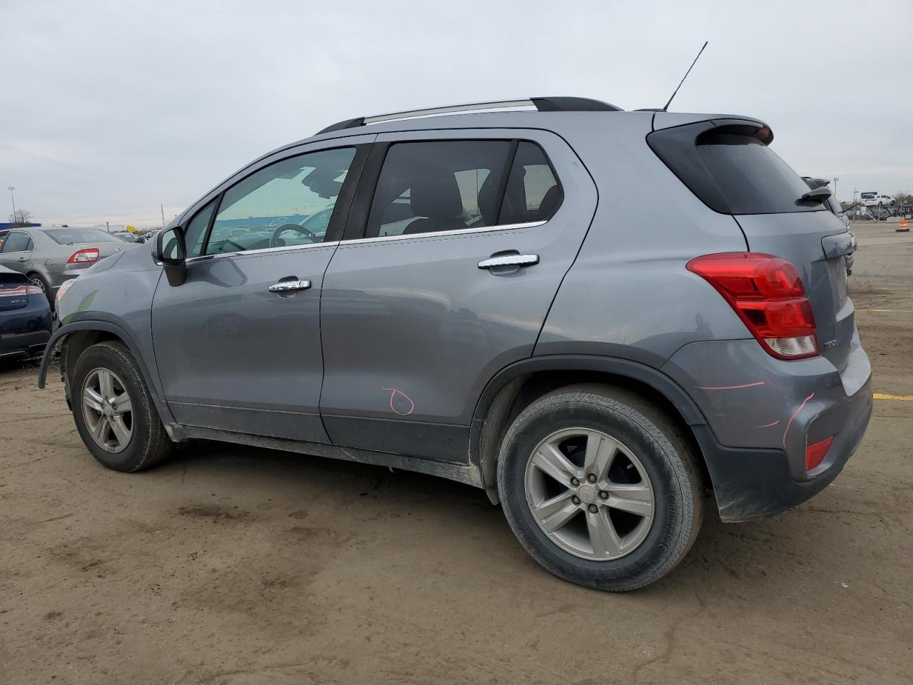 Image 2 of 2020 CHEVROLET TRAX 1LT 2020 with VIN 3GNCJLSB7LL173541