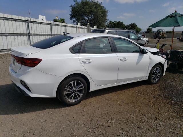 Image 3 of 2023 KIA FORTE LX 2023 with VIN 3KPF24AD6PE558787