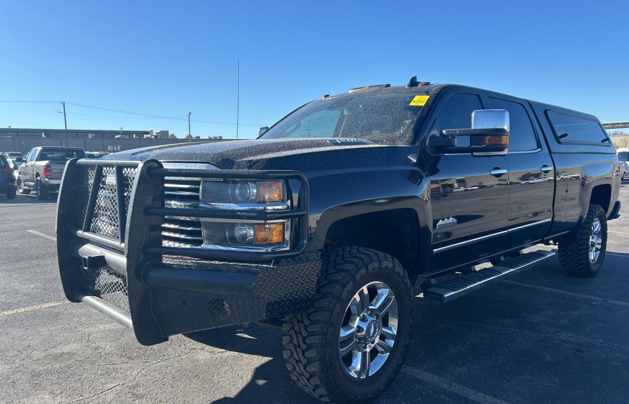 Obraz 2 z 2015 CHEVROLET SILVERADO K2500 HIGH COUNTRY 2015 z VIN 1GC1KXE87FF642503