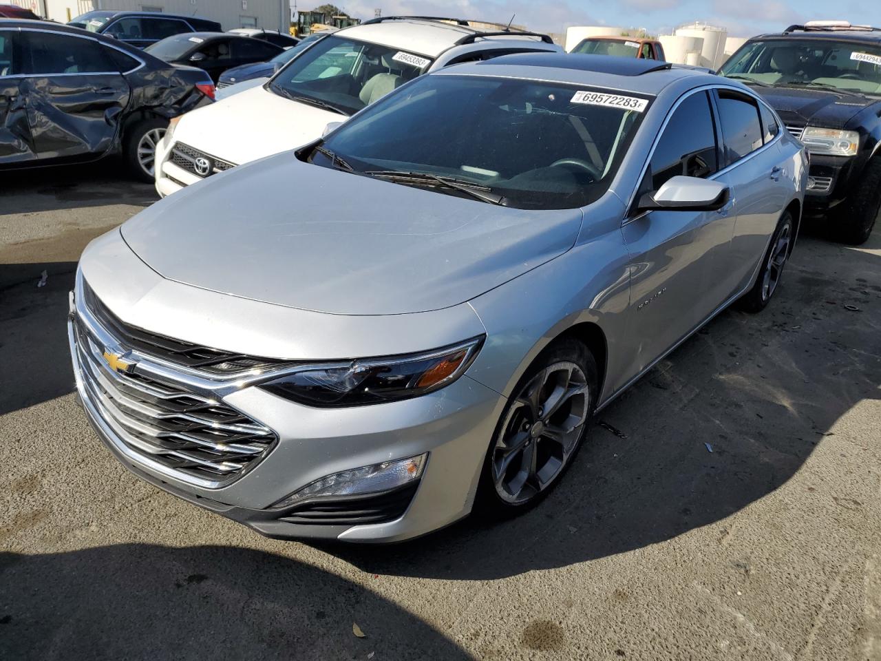 Image 1 of 2021 CHEVROLET MALIBU LT 2021 with VIN 1G1ZD5ST0MF062557