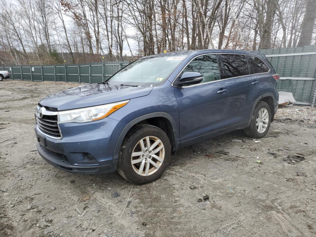 Obraz 1 z 2015 TOYOTA HIGHLANDER LE 2015 z VIN 5TDBKRFHXFS126618