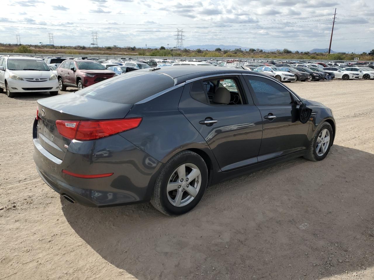 Obraz 3 z 2015 KIA OPTIMA LX 2015 z VIN KNAGM4A74F5621272