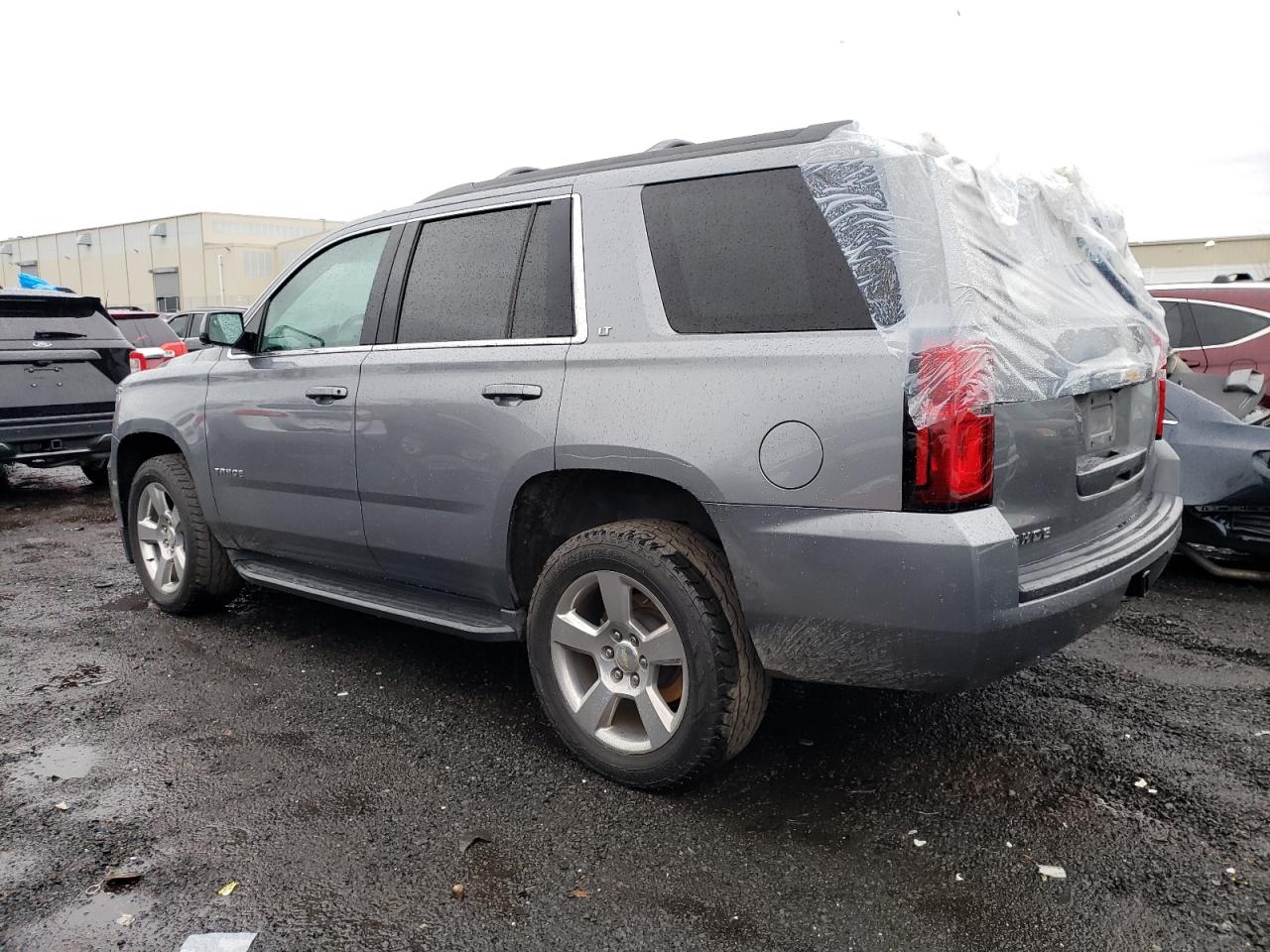 Изображение 2 2018 CHEVROLET TAHOE K1500 LT 2018 с VIN 1GNSKBKC1JR252477