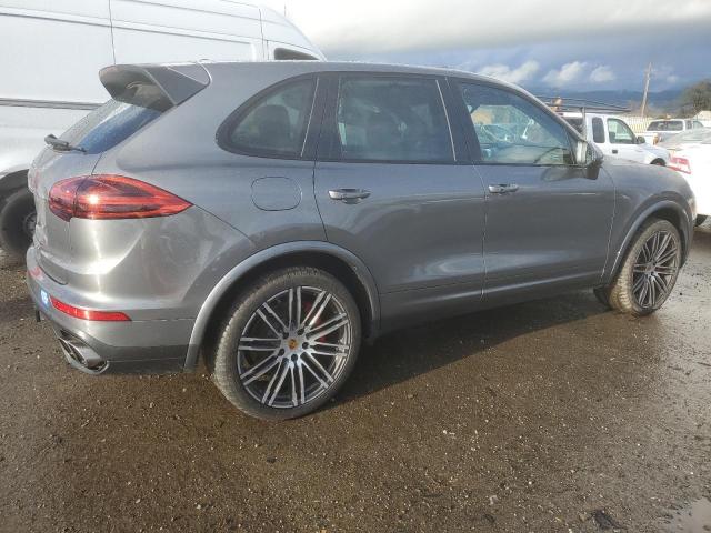 Obraz 3 z 2016 PORSCHE CAYENNE TURBO 2016 z VIN WP1AC2A23GLA89044