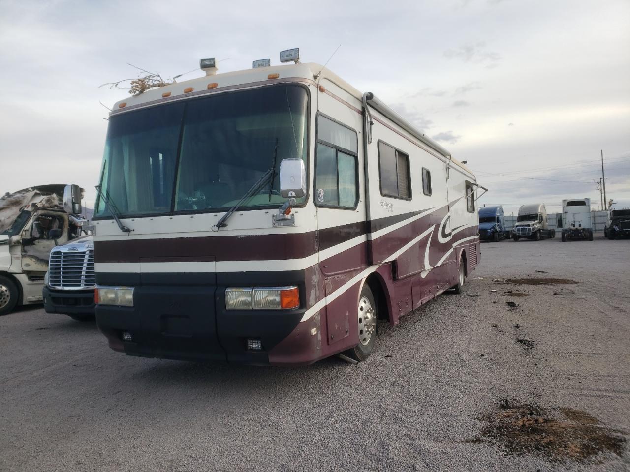 Изображение 2 1998 ROADMASTER RAIL EXECUTIVE SIGNATURE  1998 с VIN 1RF120612W1014024