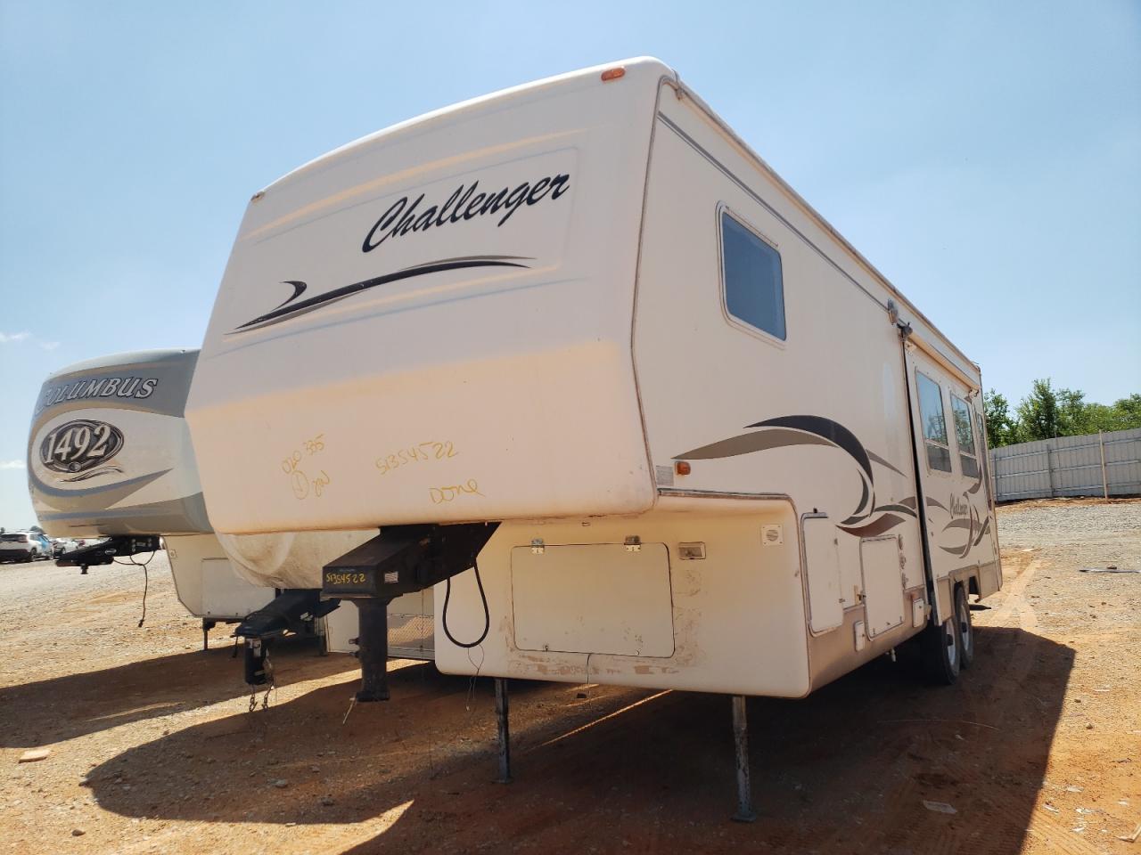 Image 2 of 2000 KEYSTONE CHALLENGER 2000 with VIN 44HFC0P21Y4020335