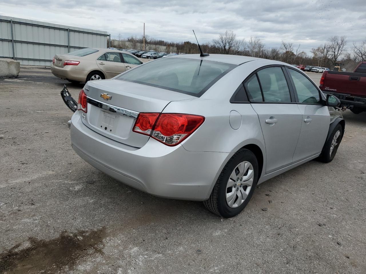 Obraz 3 z 2013 CHEVROLET CRUZE LS 2013 z VIN 1G1PA5SH9D7242271