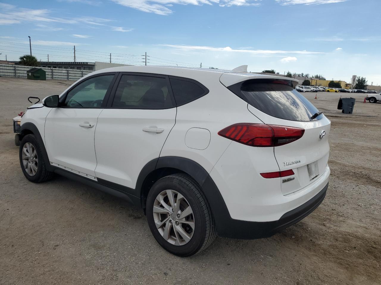 Image 2 of 2019 HYUNDAI TUCSON SE 2019 with VIN KM8J23A40KU887172