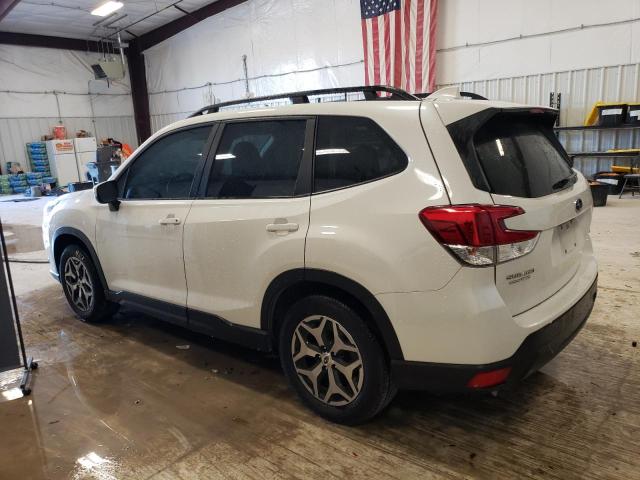 Image 2 of 2022 SUBARU FORESTER PREMIUM 2022 with VIN JF2SKAEC2NH431123