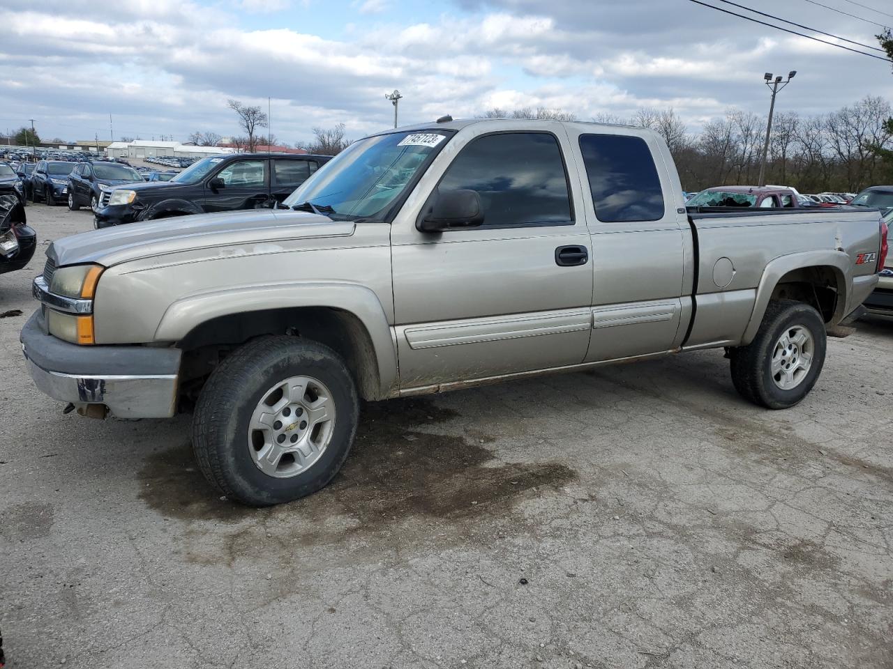 Obraz 1 z 2003 CHEVROLET SILVERADO K1500 2003 z VIN 2GCEK19T131196798