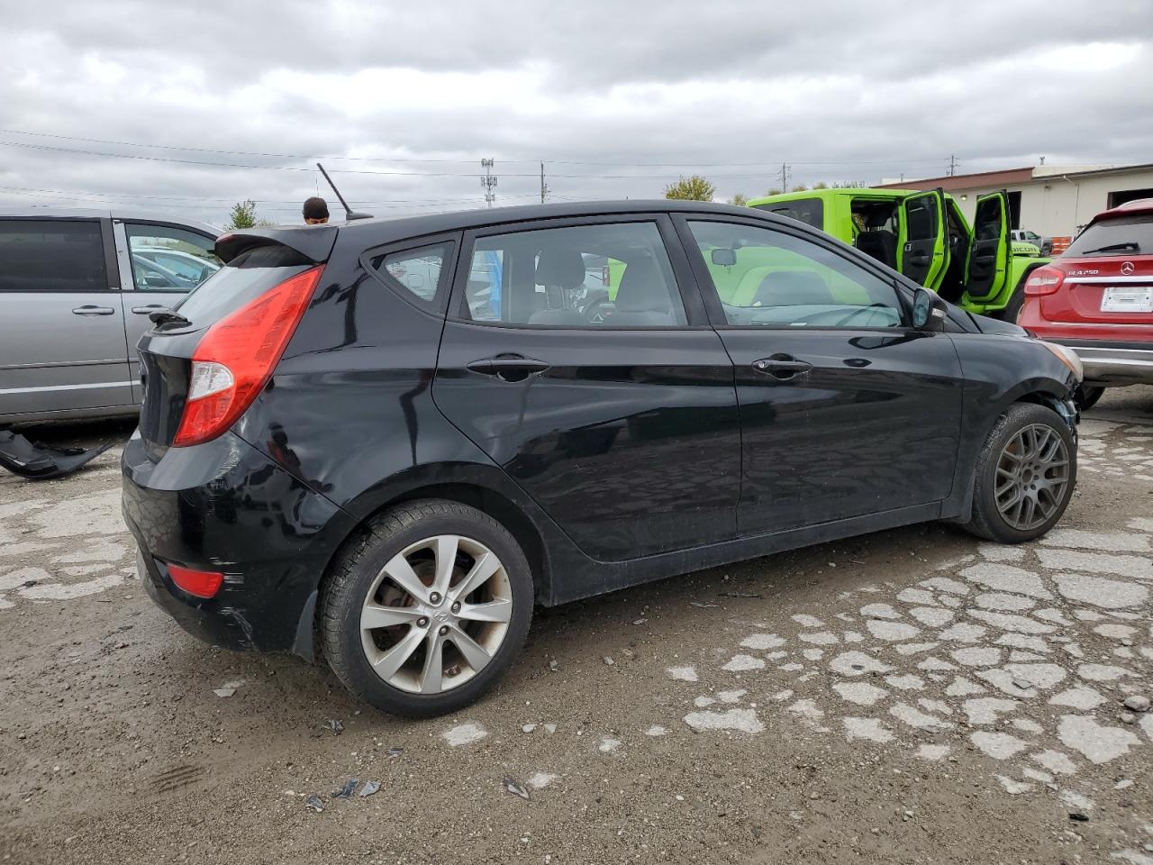 Obraz 3 z 2013 HYUNDAI ACCENT GLS 2013 z VIN KMHCU5AE5DU106155