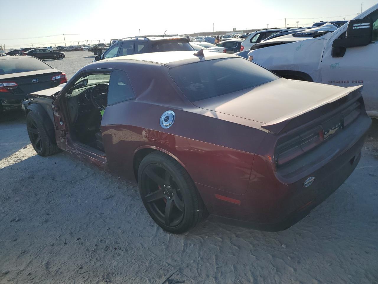 Image 2 of 2018 DODGE CHALLENGER SRT 392 2018 with VIN 2C3CDZDJ3JH332315