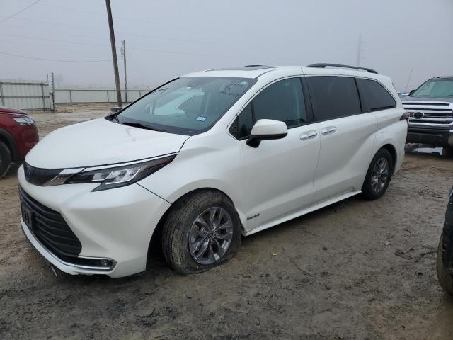 Изображение 2021 TOYOTA SIENNA XLE 2021