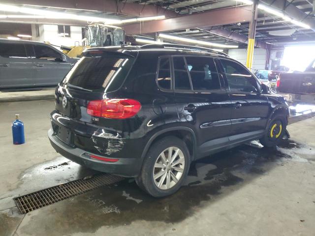 Изображение 3 2018 VOLKSWAGEN TIGUAN LIMITED  2018 с VIN WVGAV7AX1JK000228