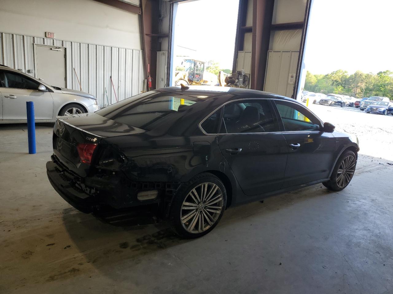 Изображение 3 2014 VOLKSWAGEN PASSAT SE 2014 с VIN 1VWBT7A34EC096171