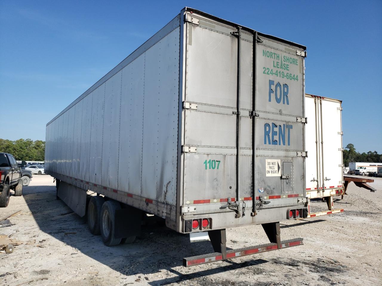 Obraz 3 z 2011 UTILITY                     REEFER 2011 z VIN 1UYVS2531BU080307