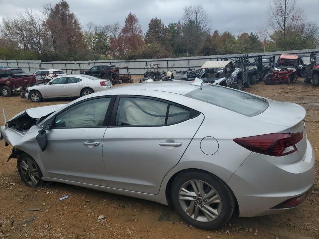 Image 2 of 2019 HYUNDAI ELANTRA SEL 2019 with VIN 5NPD84LFXKH429394