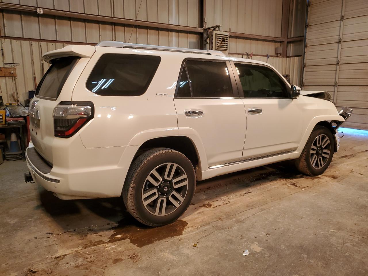 Изображение 3 2023 TOYOTA 4RUNNER LIMITED 2023 с VIN JTEKU5JR8P6134491