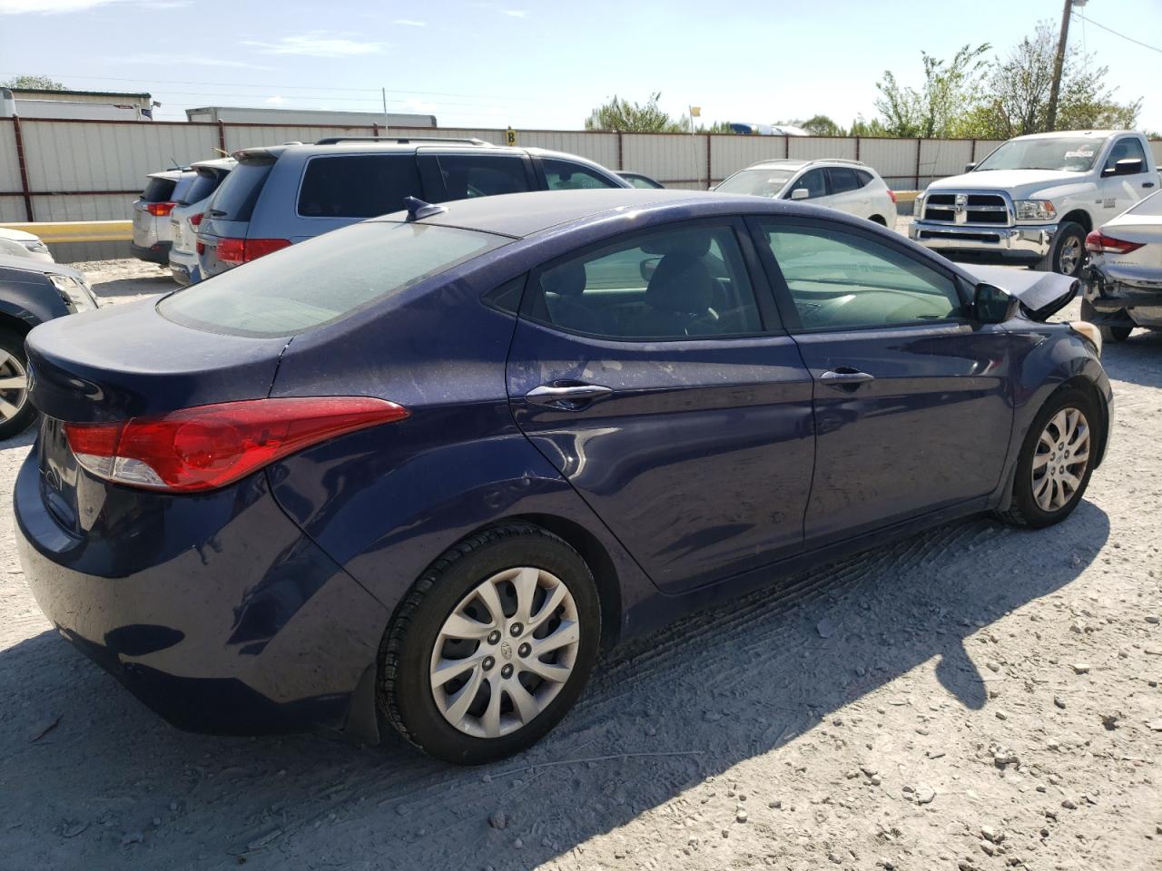 Obraz 3 z 2013 HYUNDAI ELANTRA GLS 2013 z VIN 5NPDH4AE4DH194584
