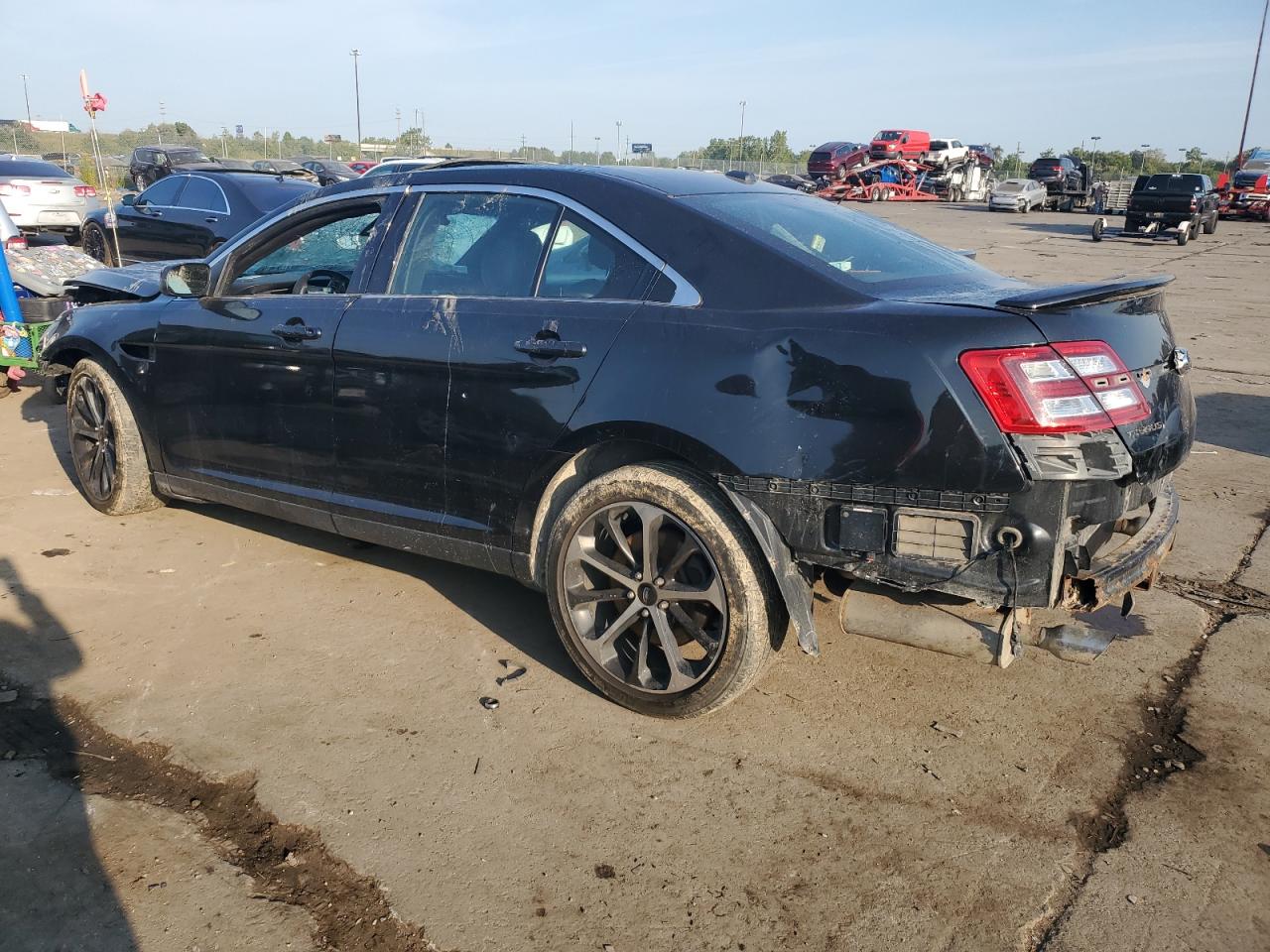 Obraz 2 z 2014 FORD TAURUS SHO 2014 z VIN 1FAHP2KTXEG140241