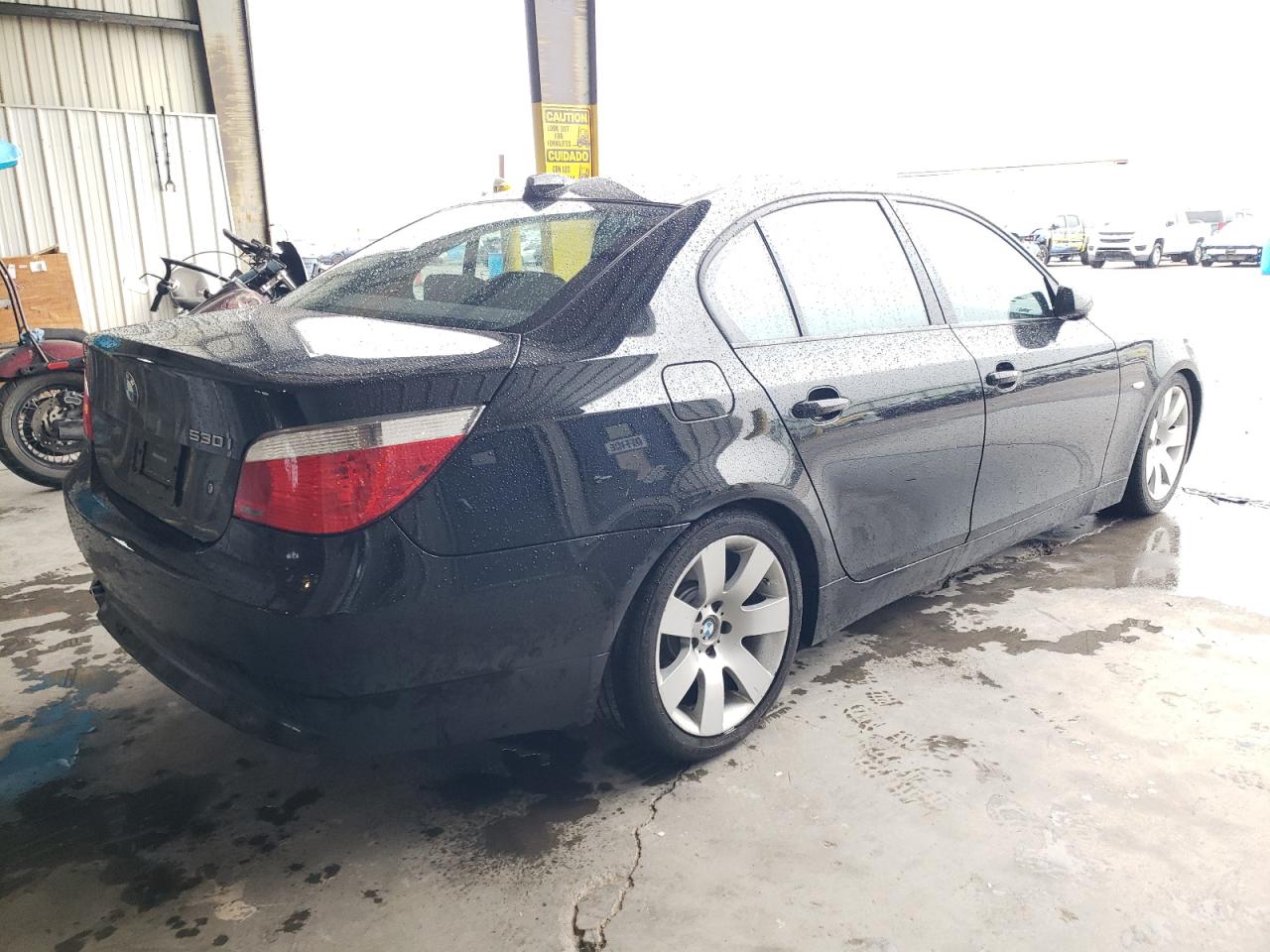 Изображение 3 2007 BMW 530 I 2007 с VIN WBANE73597CM58200