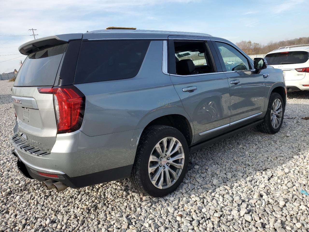 Изображение 3 2023 GMC YUKON DENALI 2023 с VIN 1GKS1DKL2PR303117