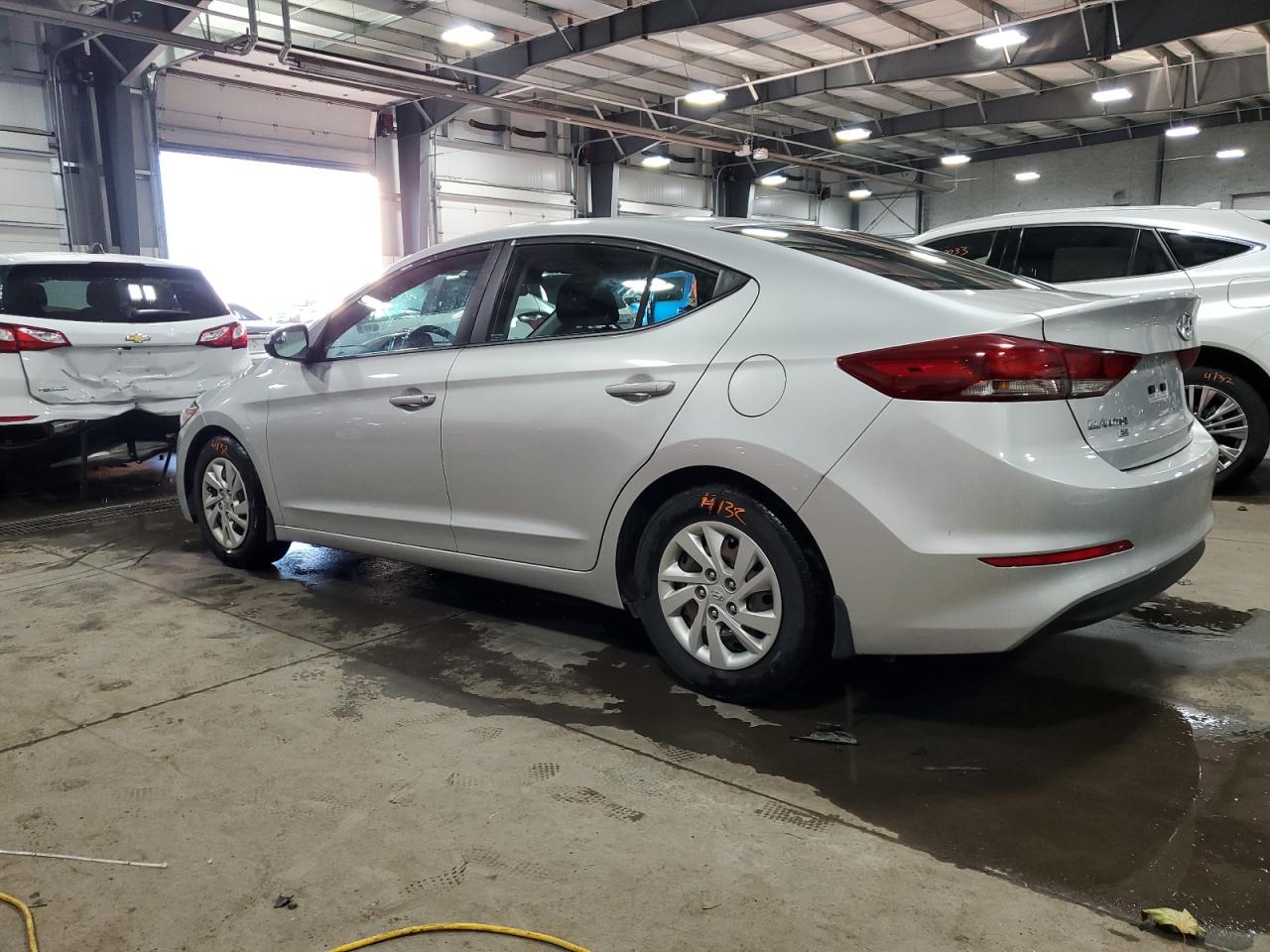Image 2 of 2018 HYUNDAI ELANTRA SE 2018 with VIN 5NPD74LFXJH353399