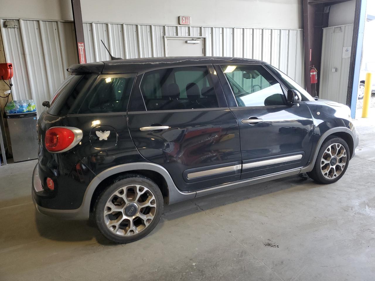 Obraz 3 z 2014 FIAT 500L TREKKING 2014 z VIN ZFBCFADH5EZ021398