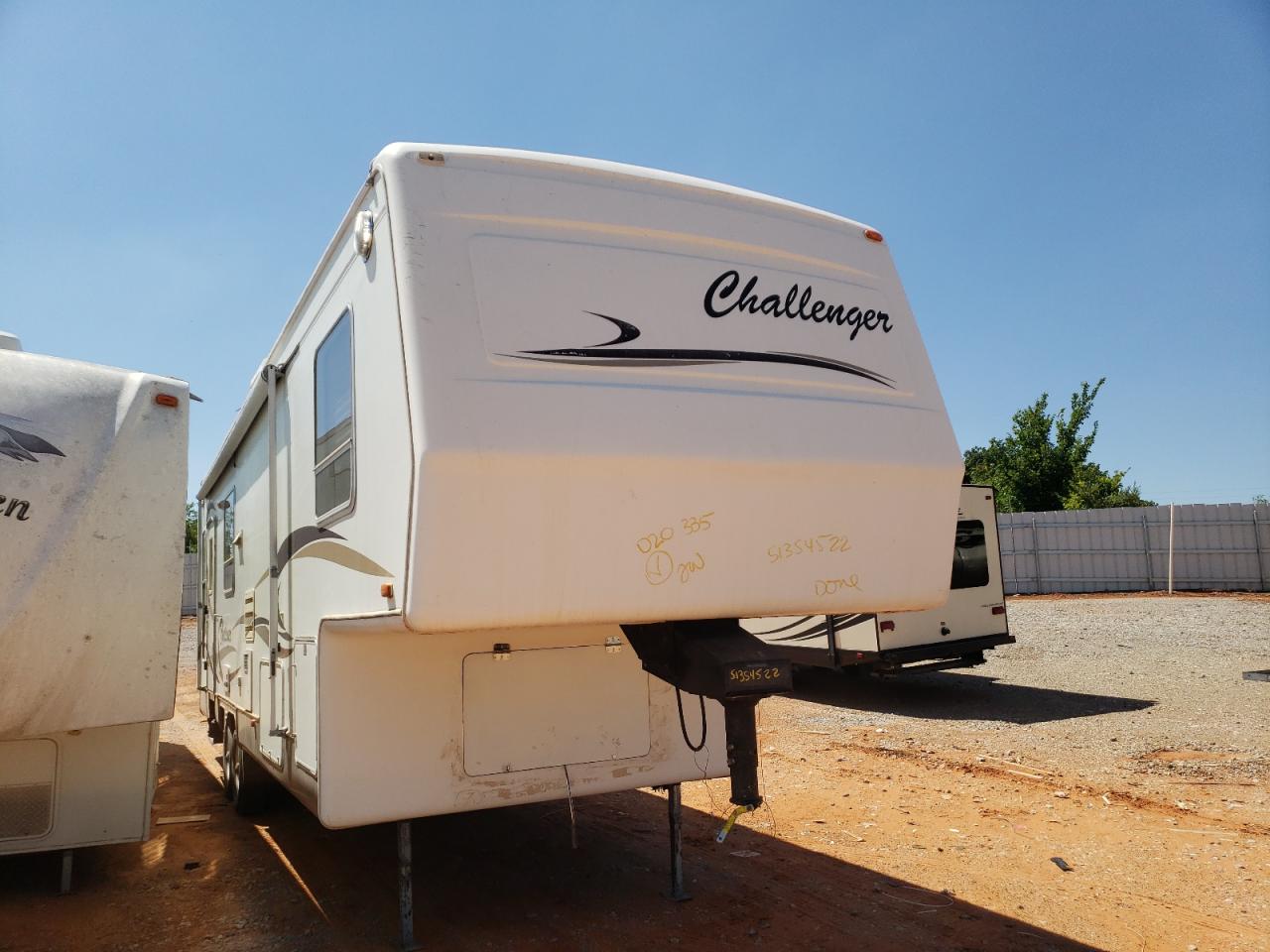 Obraz 1 z 2000 KEYSTONE CHALLENGER 2000 z VIN 44HFC0P21Y4020335