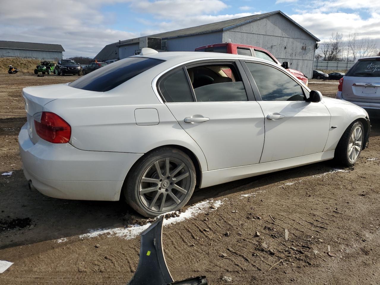 Obraz 3 z 2007 BMW 335 XI 2007 z VIN WBAVD53547A008084