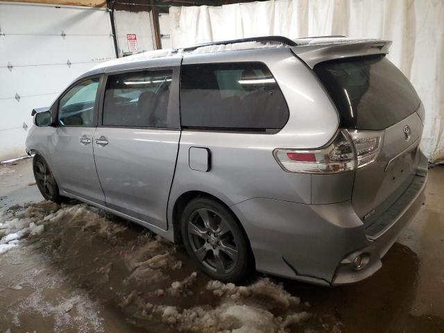 Image 2 of 2017 TOYOTA SIENNA SE 2017 with VIN 5TDXZ3DC1HS821370