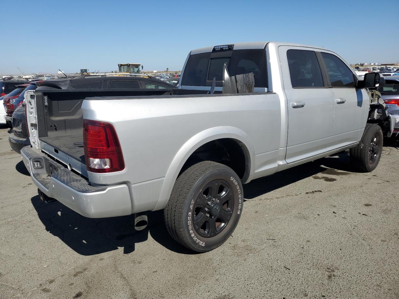 Obraz 3 z 2018 RAM 2500 LARAMIE 2018 z VIN 3C6UR5FL7JG144123