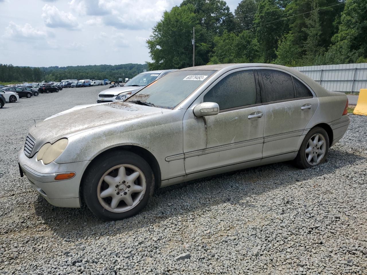 Image 1 of 2002 MERCEDES-BENZ C 240 2002 with VIN WDBRF61J92E003421