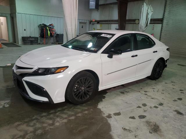 Obraz 1 z 2022 TOYOTA CAMRY SE 2022 z VIN 4T1G11BK7NU049871