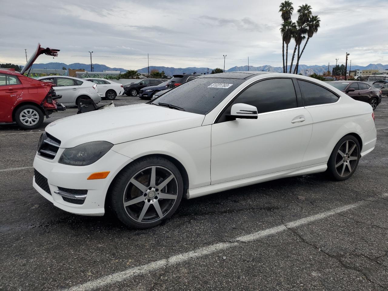 Image 1 of 2015 MERCEDES-BENZ C 250 2015 with VIN WDDGJ4HB6FG371730