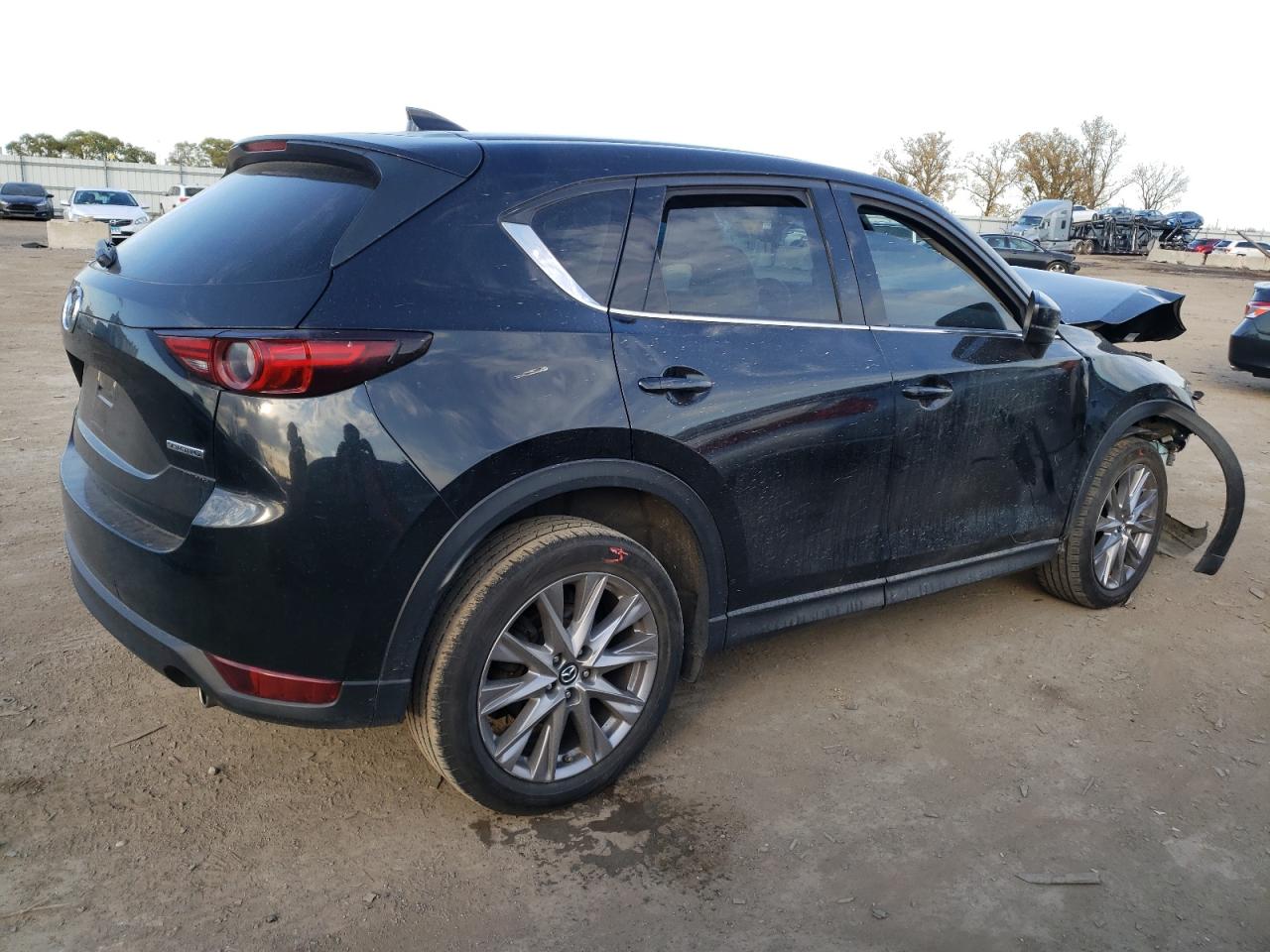 Obraz 3 z 2020 MAZDA CX-5 GRAND TOURING 2020 z VIN JM3KFADM5L0733151
